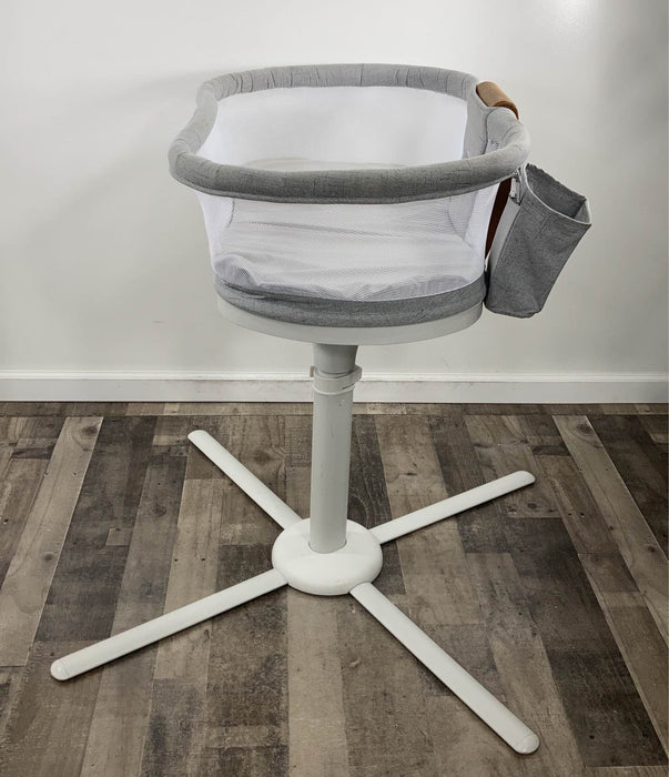 secondhand Halo BassiNest Swivel Sleeper Luxe Series