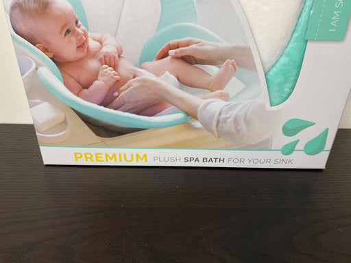 secondhand Blooming Bath Baby Bath Lotus