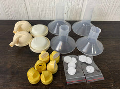 used BUNDLE Medela Accessories