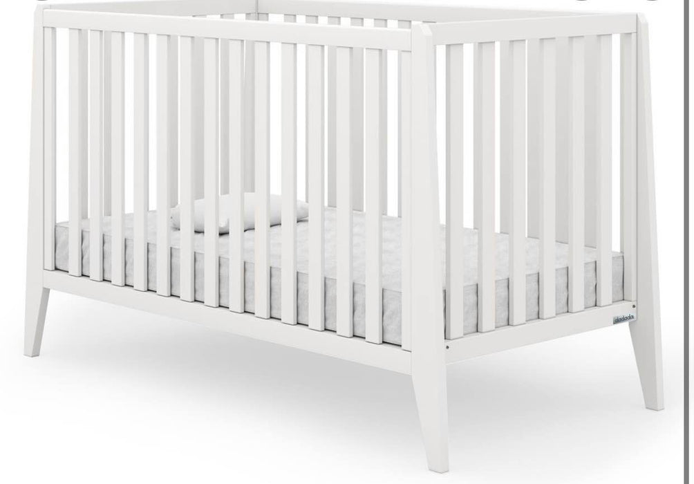 used Dadada Boston 3-in-1 Convertible Crib, White