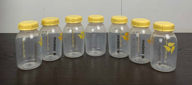 used BUNDLE Medela Bottles