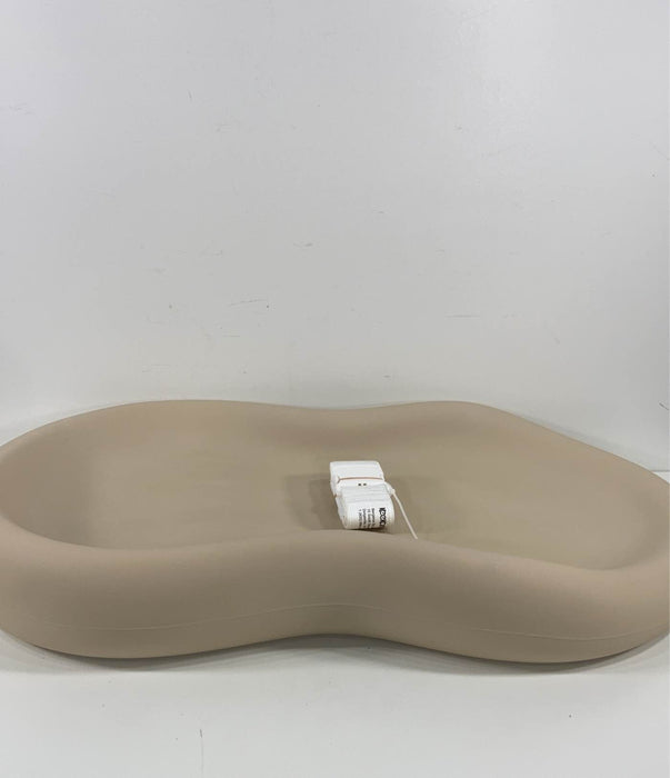 Shop Keekaroo Peanut Changing Pad, Vanilla at GoodBuy Gear