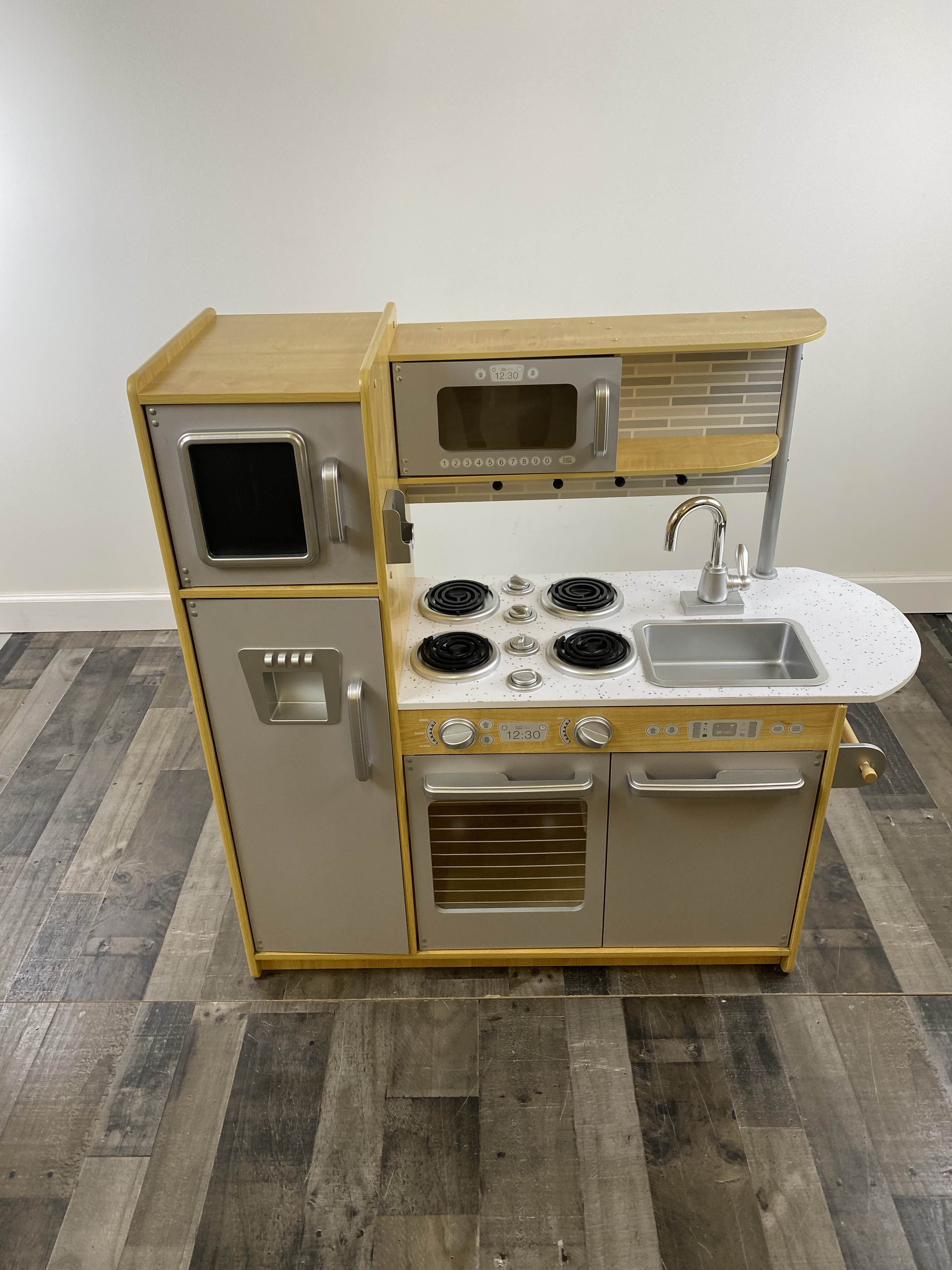 Kidkraft uptown natural sales wooden play kitchen