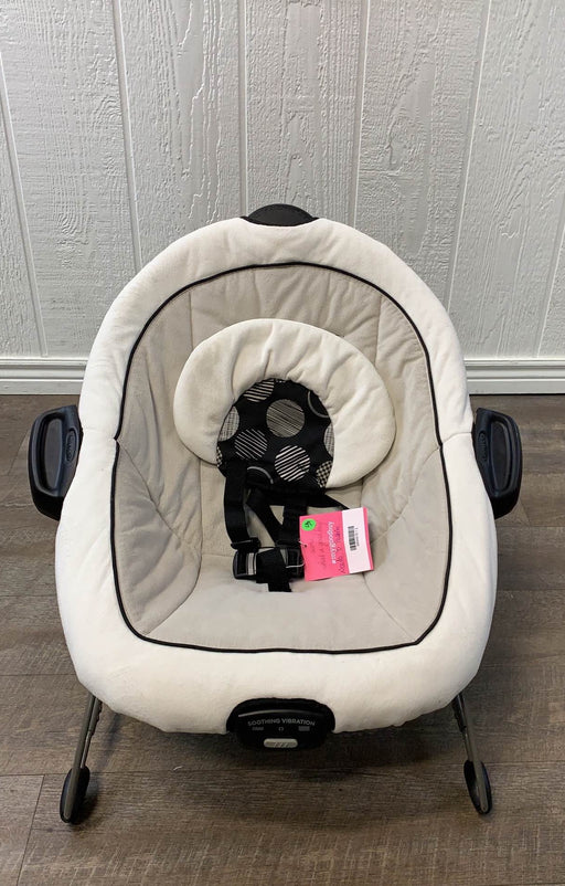 secondhand Graco DuetConnect Bouncer