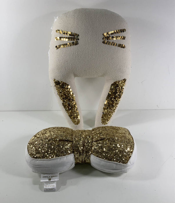 used Pottery Barn Teen Emily & Meritt Room Decor