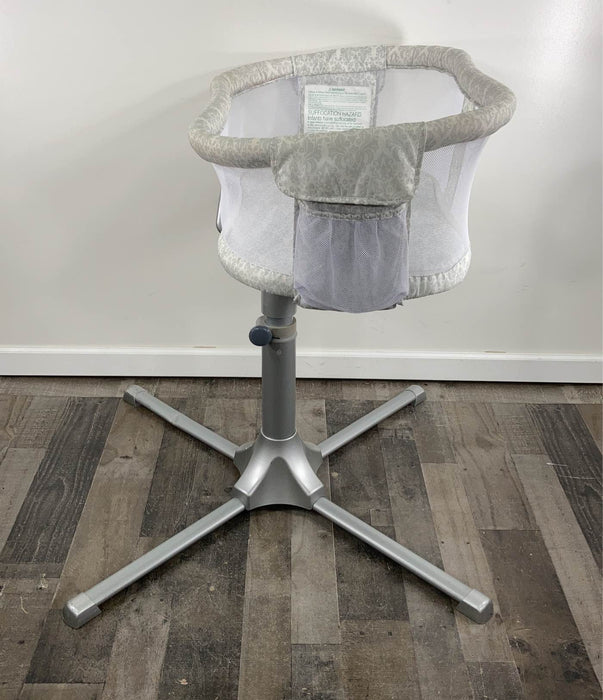 secondhand Halo BassiNest Swivel Sleeper, Premiere Series