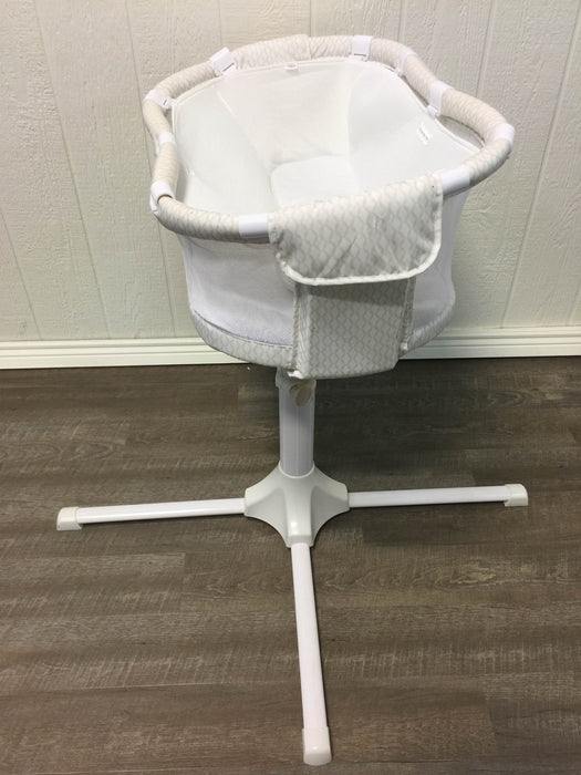 Shop Halo Bassinest Swivel Sleeper at GoodBuy Gear