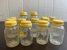 used BUNDLE Medela Bottles