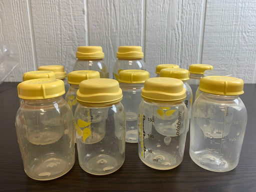 used BUNDLE Medela Bottles