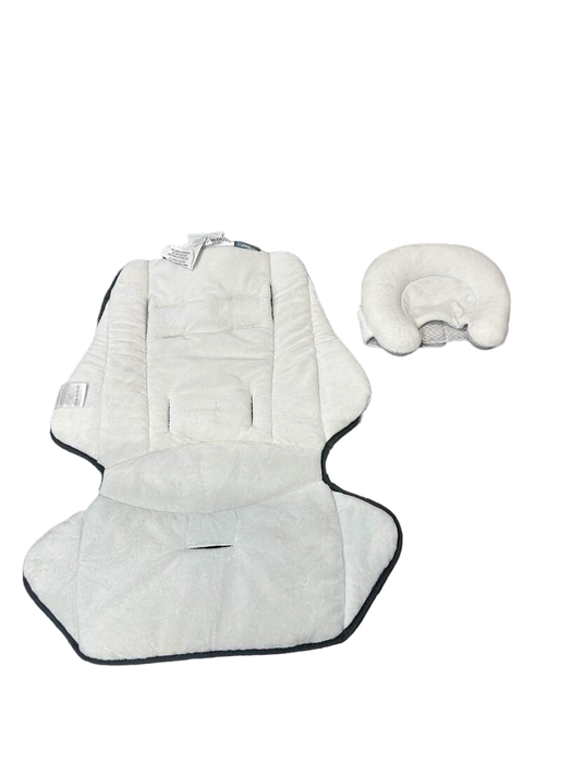 used UPPAbaby Infant SnugSeat, Cream