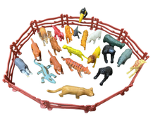 secondhand BUNDLE Plastic Animals