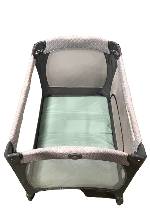 secondhand Graco Pack 'n Play Newborn Seat Playard