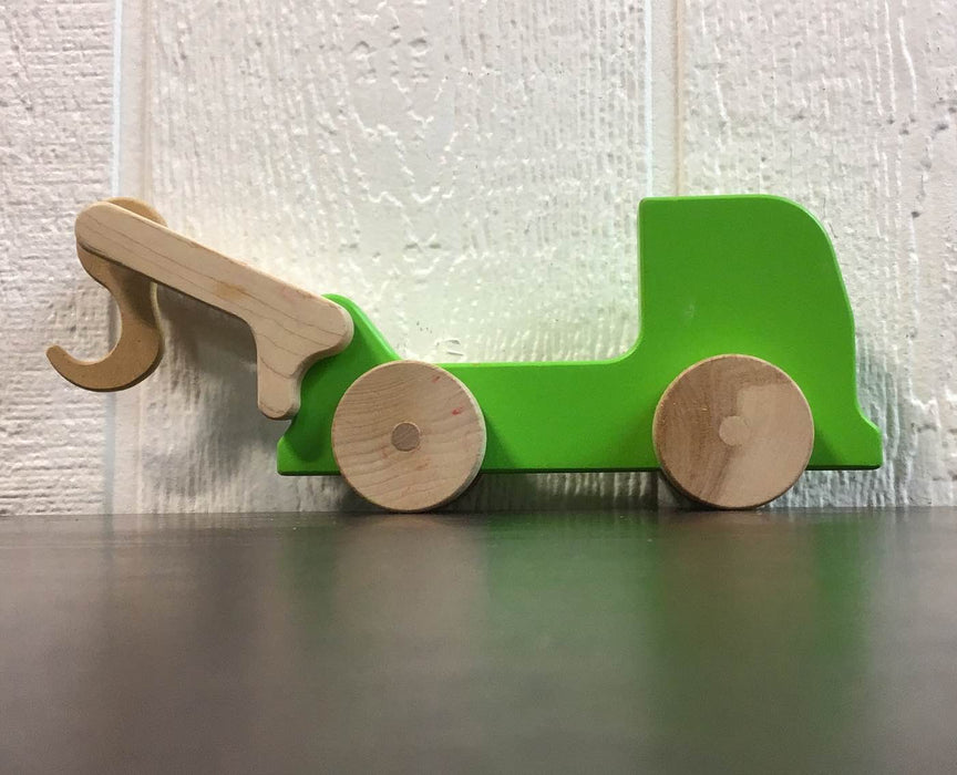 secondhand Manny + Simon Eco Tow Truck