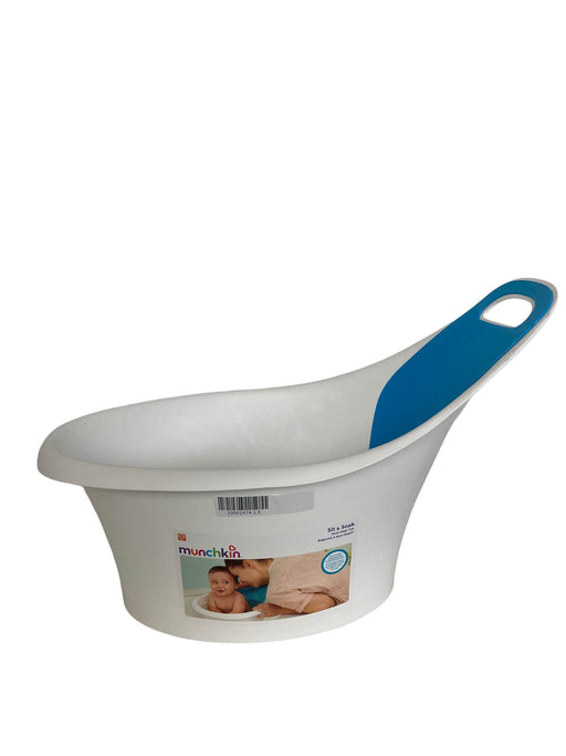 secondhand Munchkin Sit and Soak Baby Bathtub