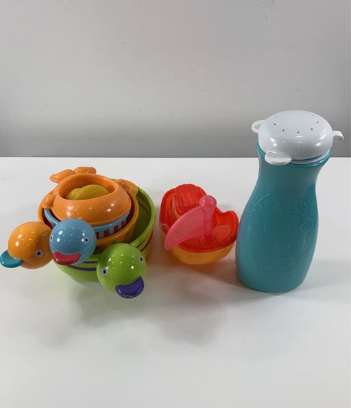 used BUNDLE Bath Toys