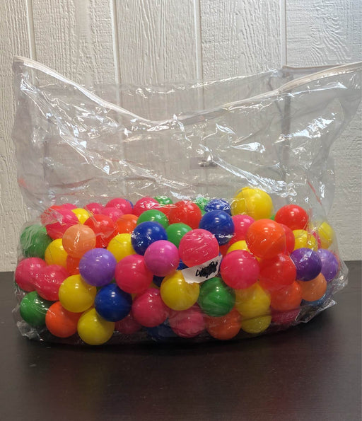 secondhand Click N' Play Balls For Ball Pit