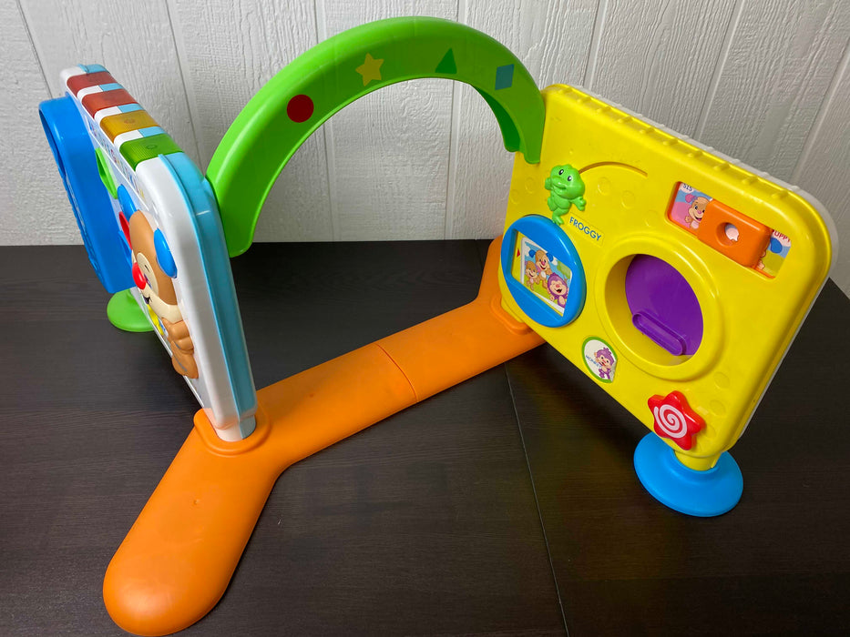 secondhand Fisher Price Laugh & Learn Crawl Around Learning Center