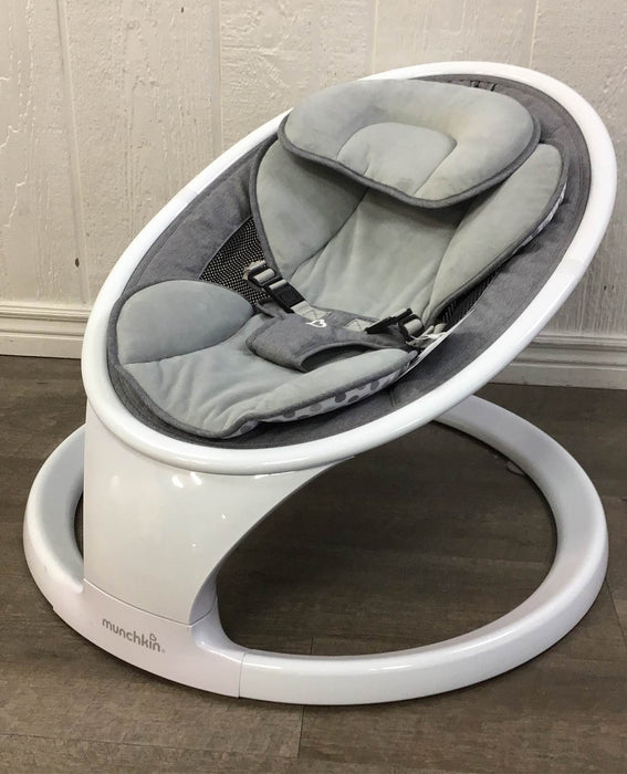 secondhand Munchkin Bluetooth Enabled Baby Swing