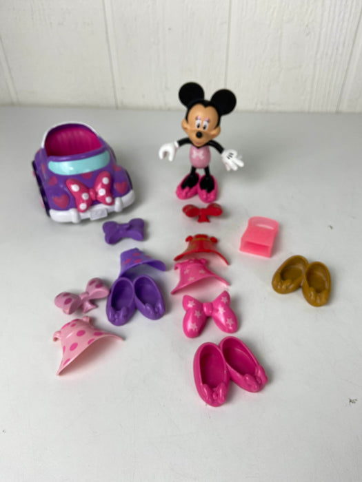 used Fisher Price Disney Minnie Mouse Snap ‘n Pose Fashion Dolls