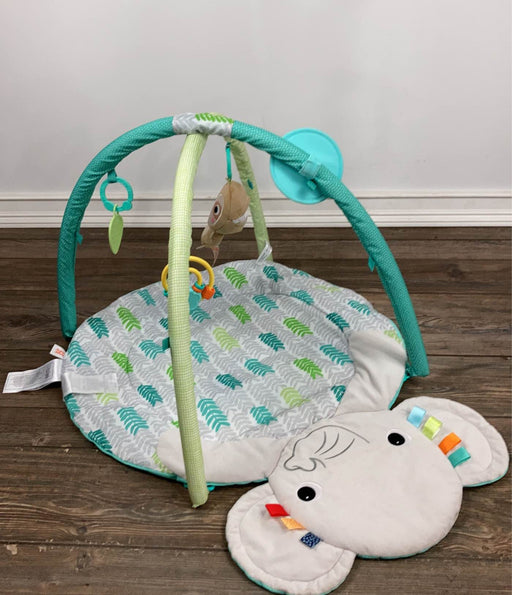 secondhand Bright Starts Hug-n-Cuddle Playmat