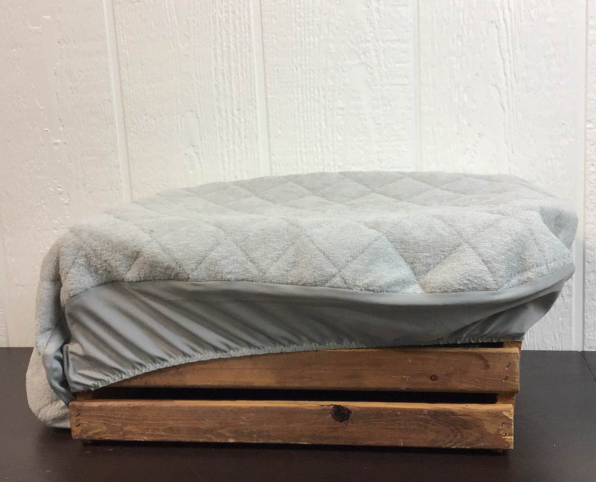 used Biloban Bassinet Mattress Pad