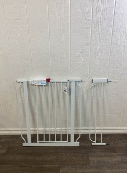 used Regalo Easy Step Gate