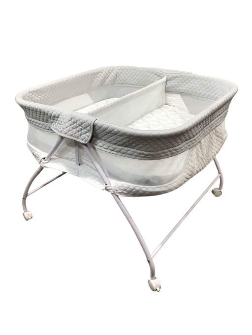 used Delta Children Little Folks Twin EZ Fold Ultra Compact Double Bassinet