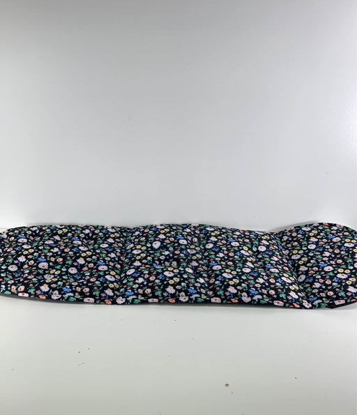 Shop Colugo, The Compact Comfort Layer, Black Floral at GoodBuy Gear