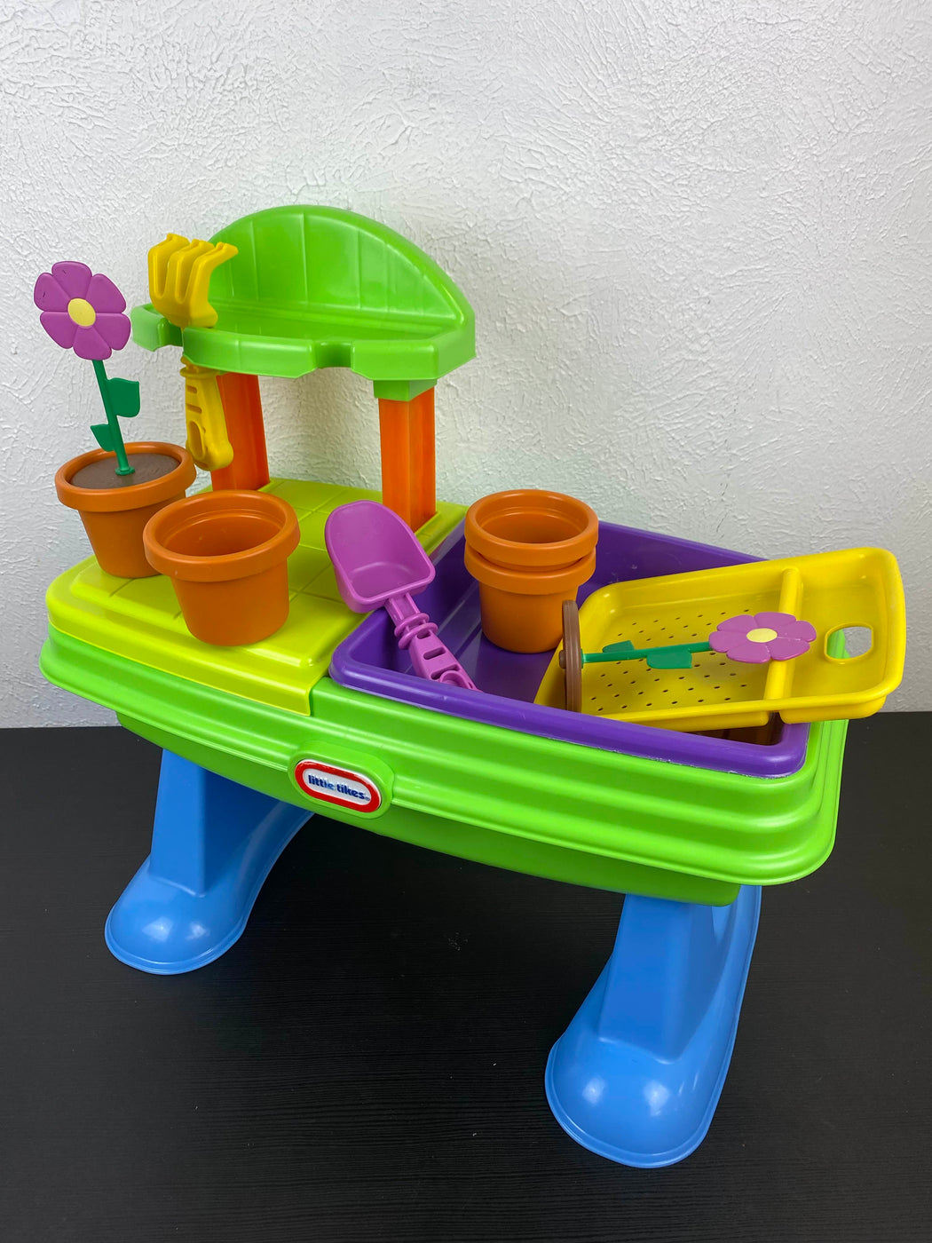 Little Tikes Garden Table