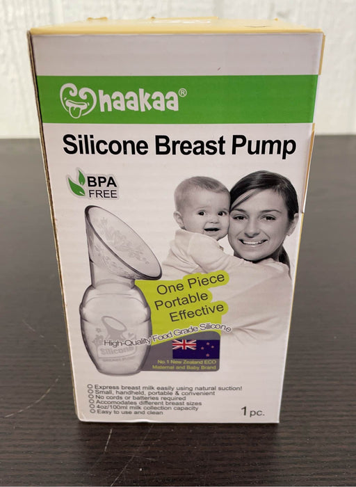 Shop Haakaa Manual Breast Pump at GoodBuy Gear