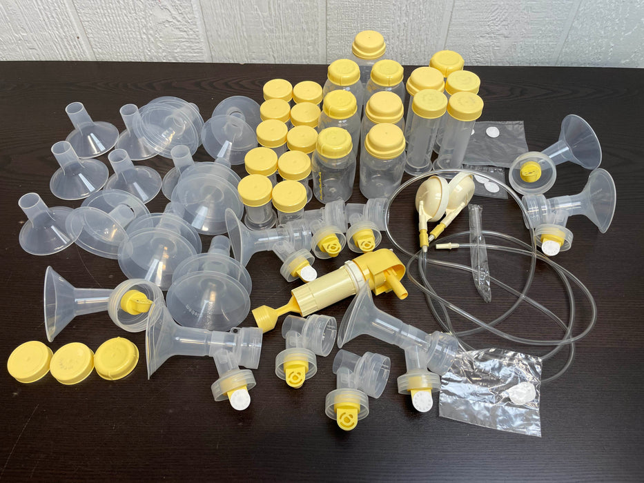 Shop BUNDLE Medela Accessories at GoodBuy Gear