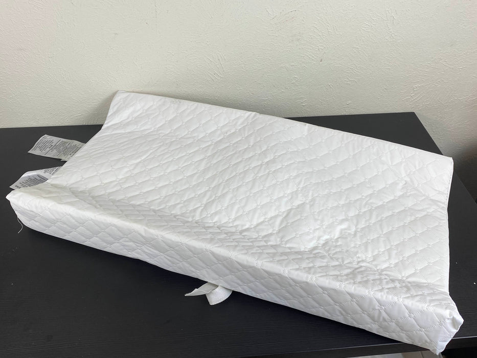 Shop Summer Infant Contoured Changing Pad at GoodBuy Gear