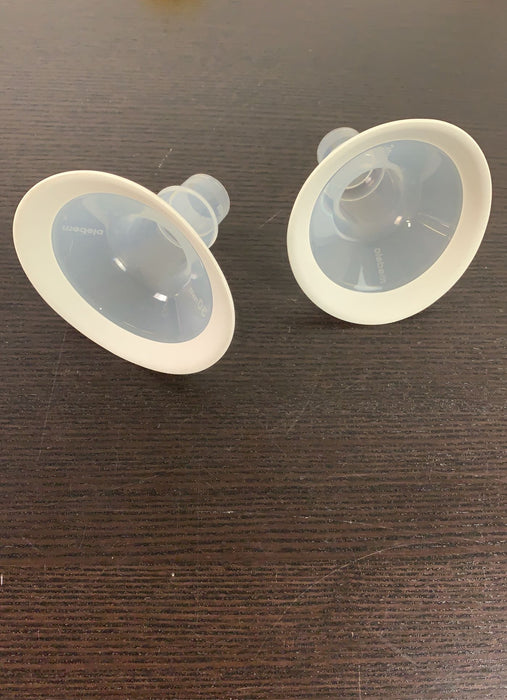 Shop Medela Harmony Manual Breast Pump at GoodBuy Gear