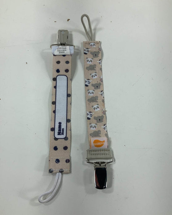 Shop Ulubulu Pacifier Clips, 2 Pack at GoodBuy Gear