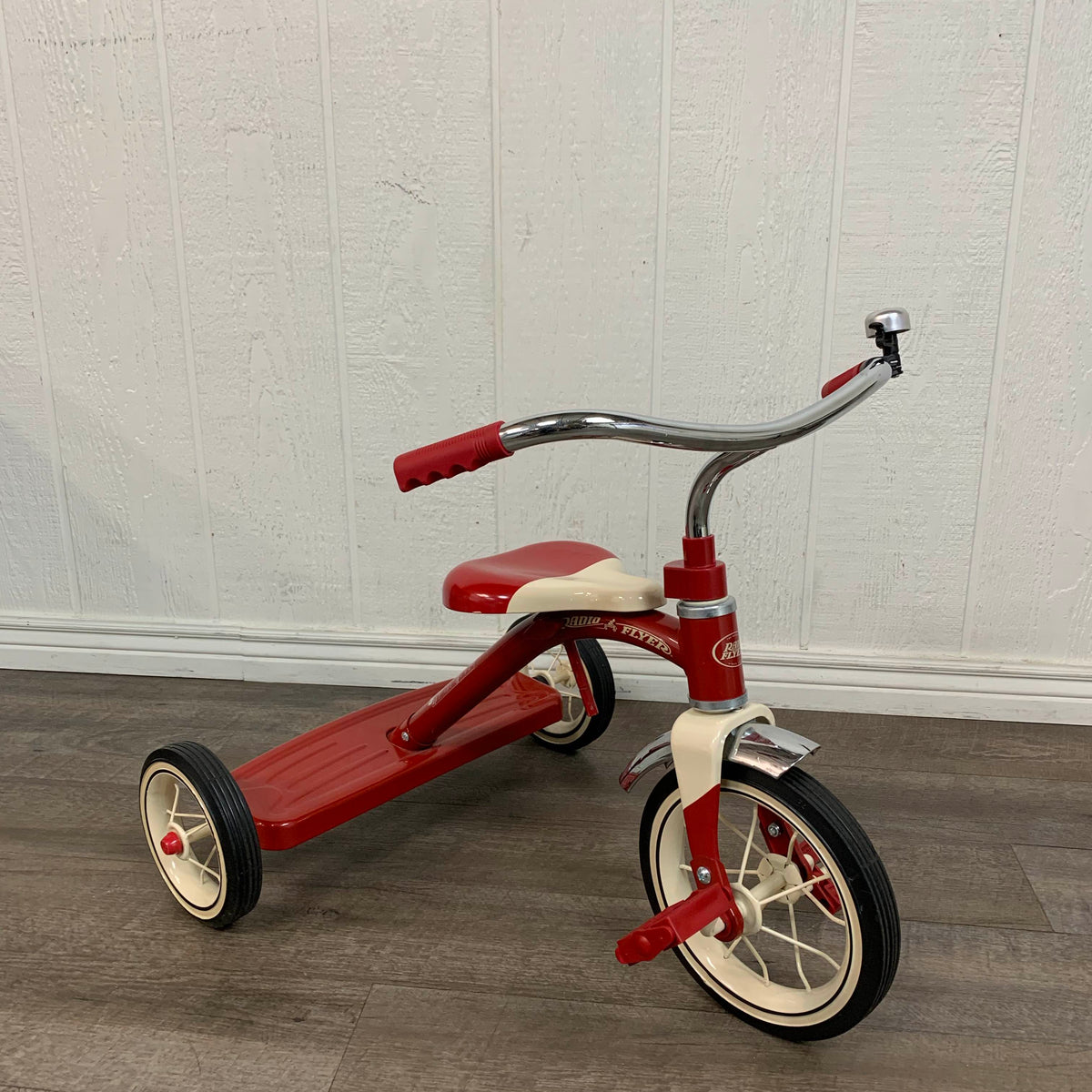 Radio Flyer Classic Tricycle, Red, 10