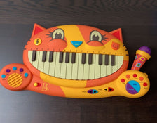 used B. Toys Meowsic Keyboard