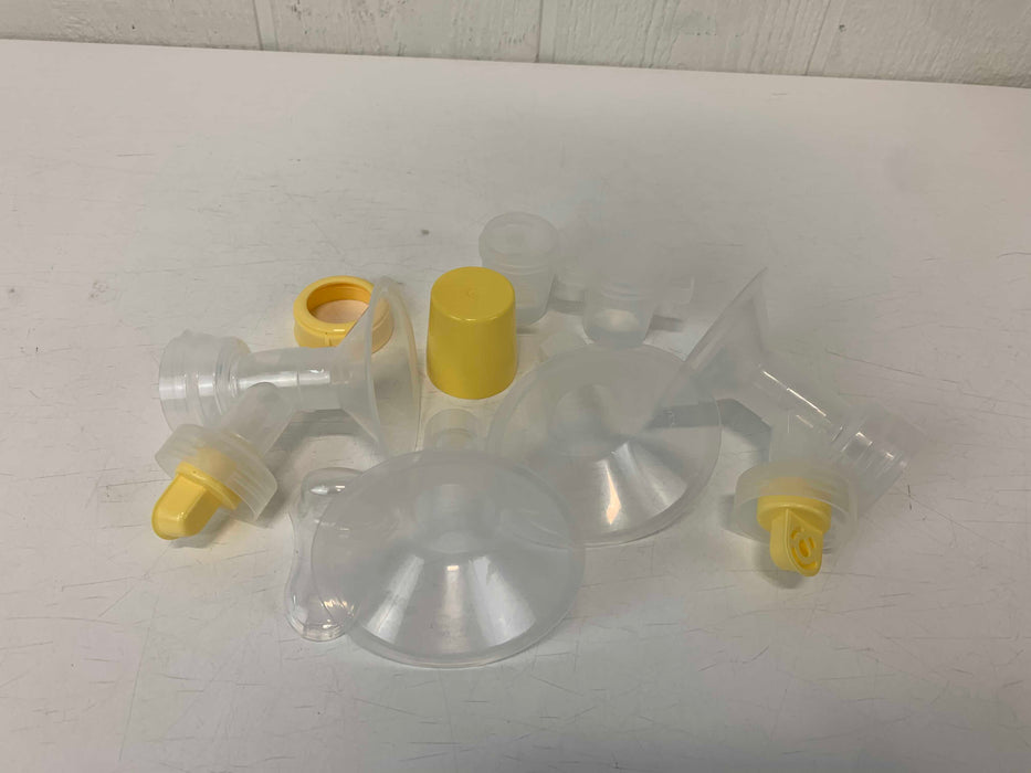 Shop BUNDLE Medela Accessories at GoodBuy Gear
