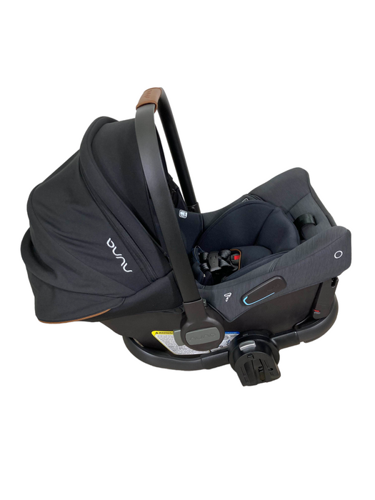 Nuna Triv Next + Pipa Urbn Travel System, 2023, Caviar