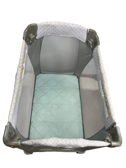 Graco Travel Lite Crib, With Stages