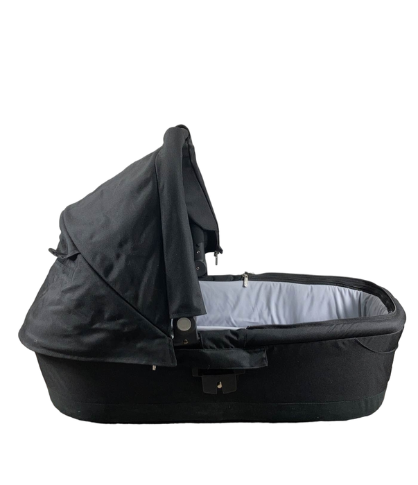 secondhand Britax B-Ready Bassinet