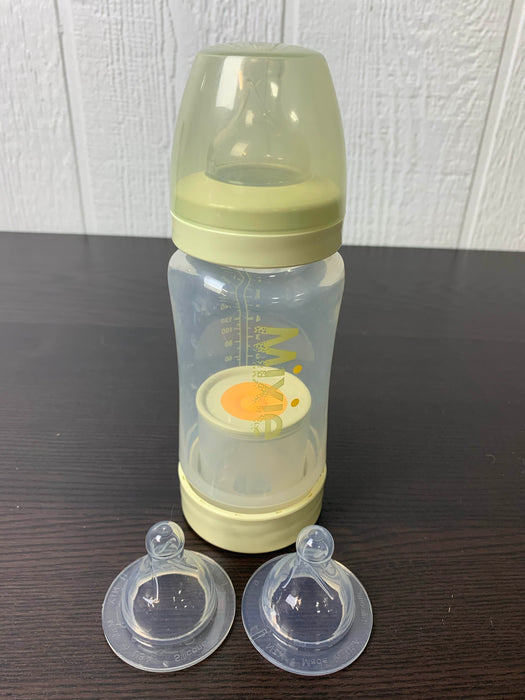 used Mixie Formula-Mixing Baby Bottle