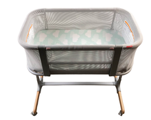 used Skip Hop Cozy-Up 2-in-1 Bedside Sleeper and Bassinet