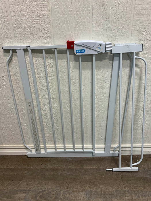 used Regalo Easy Step Gate