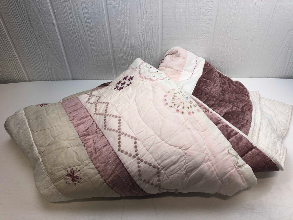 used Pottery Barn Kids Full/Queen Quilt with Shams