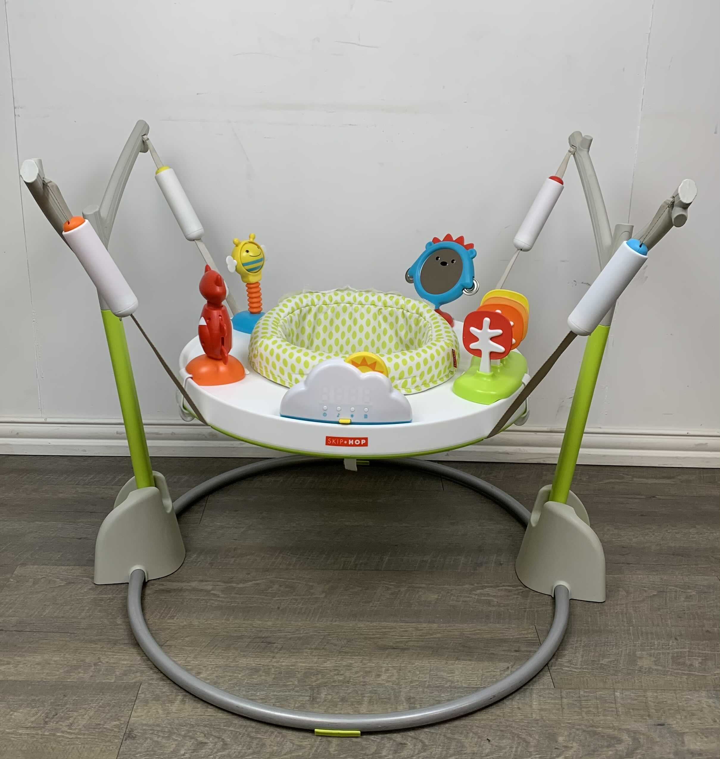 How to fold down best sale a jumperoo