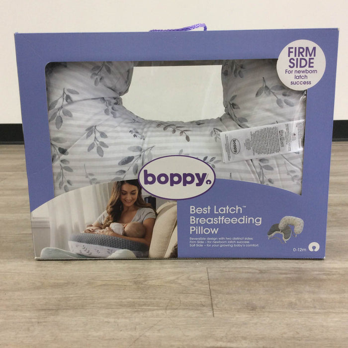 secondhand Boppy Best Latch Breastfeeding Pillow, Penny dot