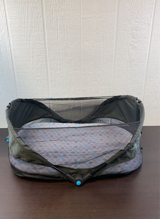 used Munchkin Brica Fold 'n Go Travel Bassinet