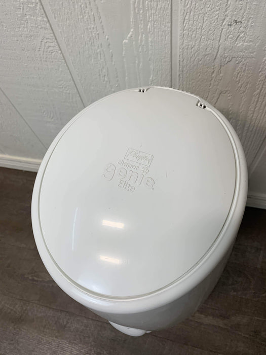 Shop Playtex Diaper Genie Elite at GoodBuy Gear