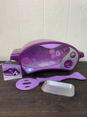 Easy Bake Ultimate Oven Baking Star Edition by Hasbro