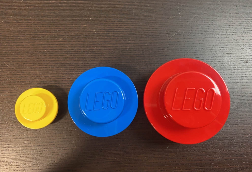 used LEGO Wall Hanger Set